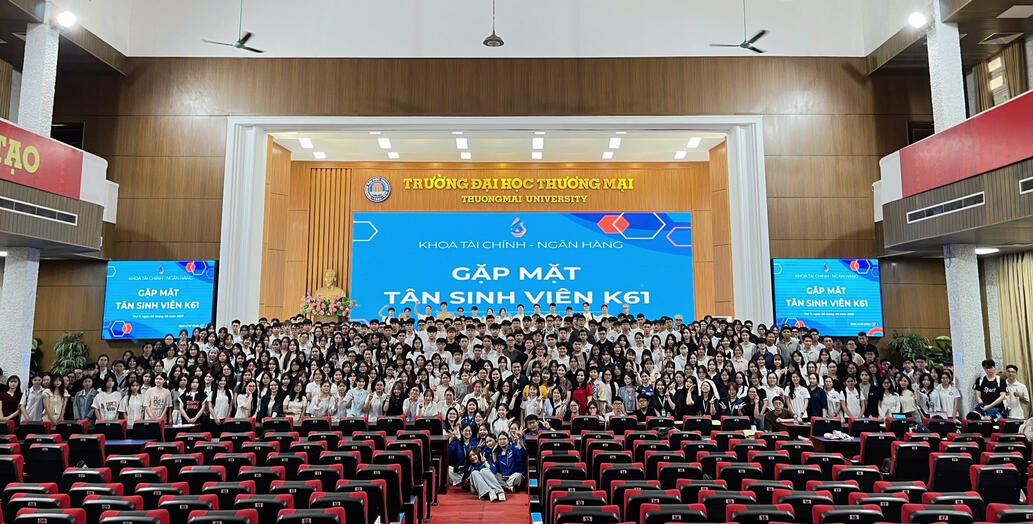 CHÀO TÂN SINH VIÊN