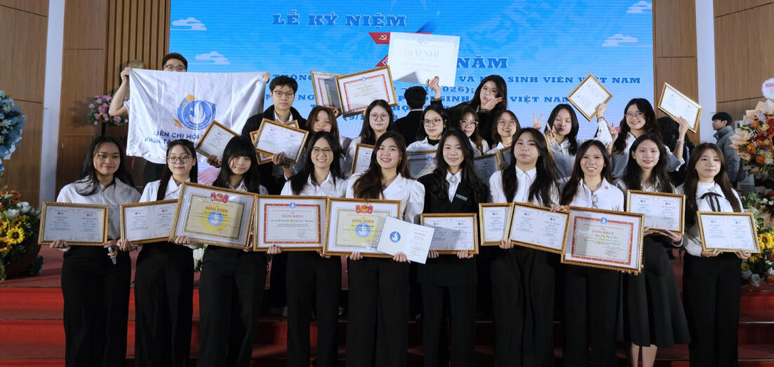 LỄ KỶ NIỆM 76 NĂM NGÀY TRUYỀN THỐNG HỌC SINH, SINH VIÊN VÀ HỘI SINH VIÊN VIỆT NAM